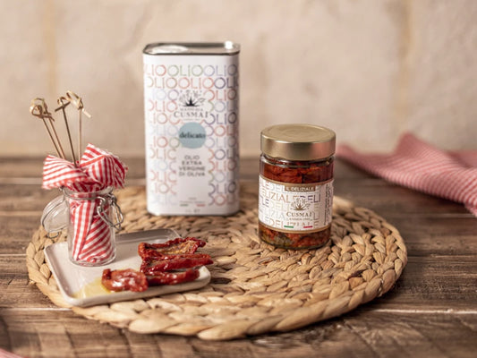 Sun-dried tomatoes in oil